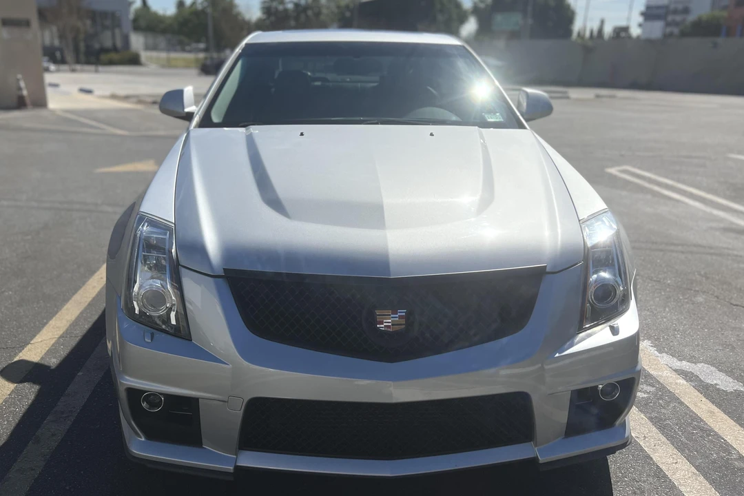2010 Cadillac CTS-V 2nd Gen - Image 2 of 31