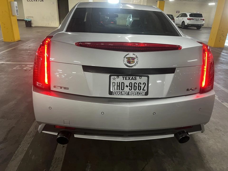 2010 Cadillac CTS-V 2nd Gen - Image 17 of 31