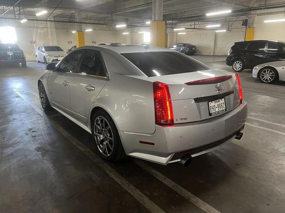 2010 Cadillac CTS-V 2nd Gen - Image 13 of 31