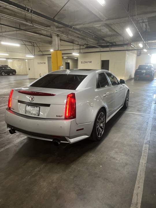 2010 Cadillac CTS-V 2nd Gen - Image 21 of 31