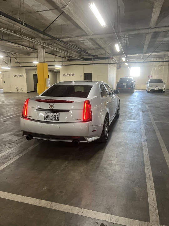 2010 Cadillac CTS-V 2nd Gen - Image 18 of 31