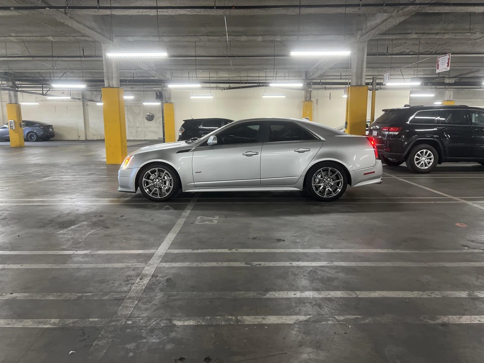 2010 Cadillac CTS-V 2nd Gen - Image 11 of 31