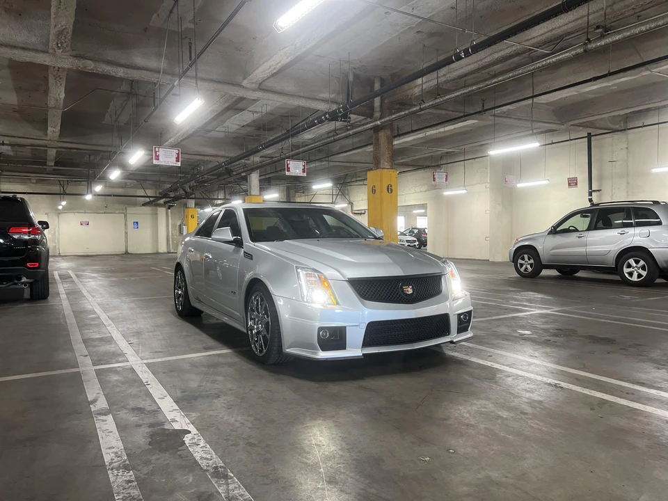 2010 Cadillac CTS-V 2nd Gen - Image 27 of 31
