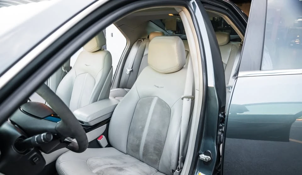 2010 Cadillac CTS-V 2nd Gen - Image 11 of 20