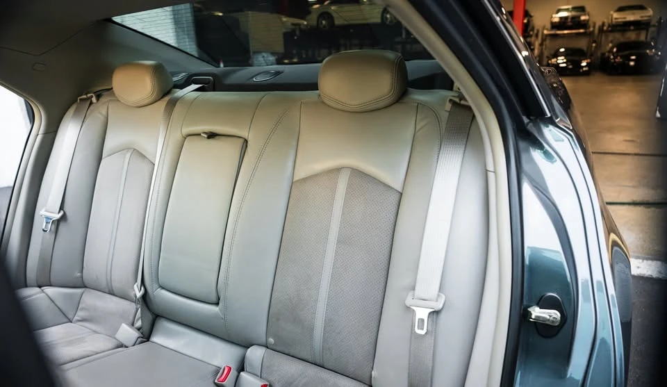 2010 Cadillac CTS-V 2nd Gen - Image 19 of 20
