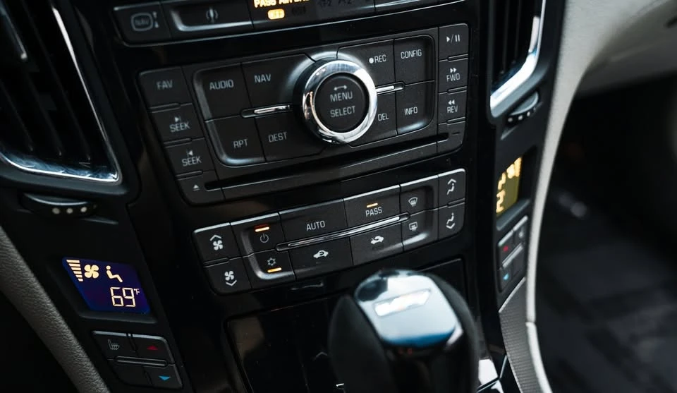 2010 Cadillac CTS-V 2nd Gen - Image 15 of 20