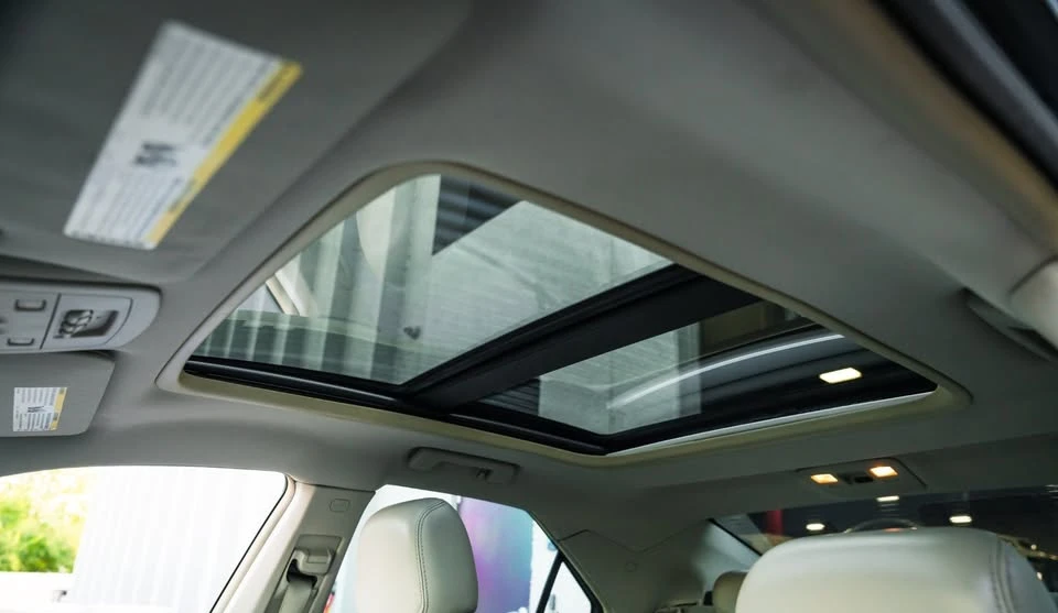 2010 Cadillac CTS-V 2nd Gen - Image 17 of 20