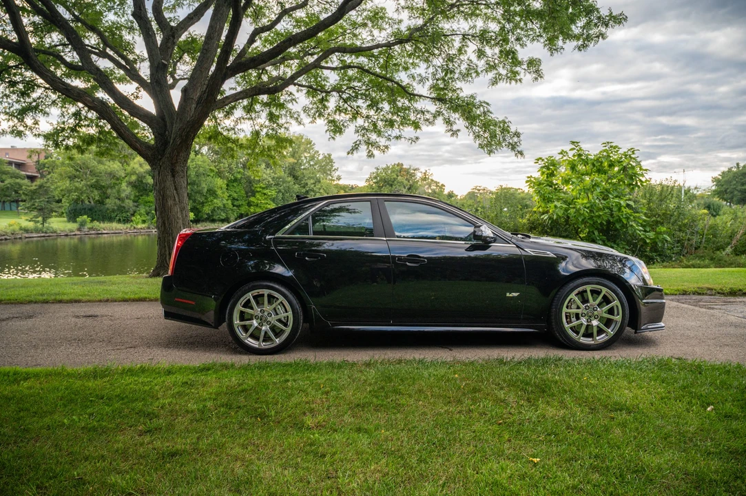 2010 Cadillac CTS-V 2nd Gen - Image 22 of 31