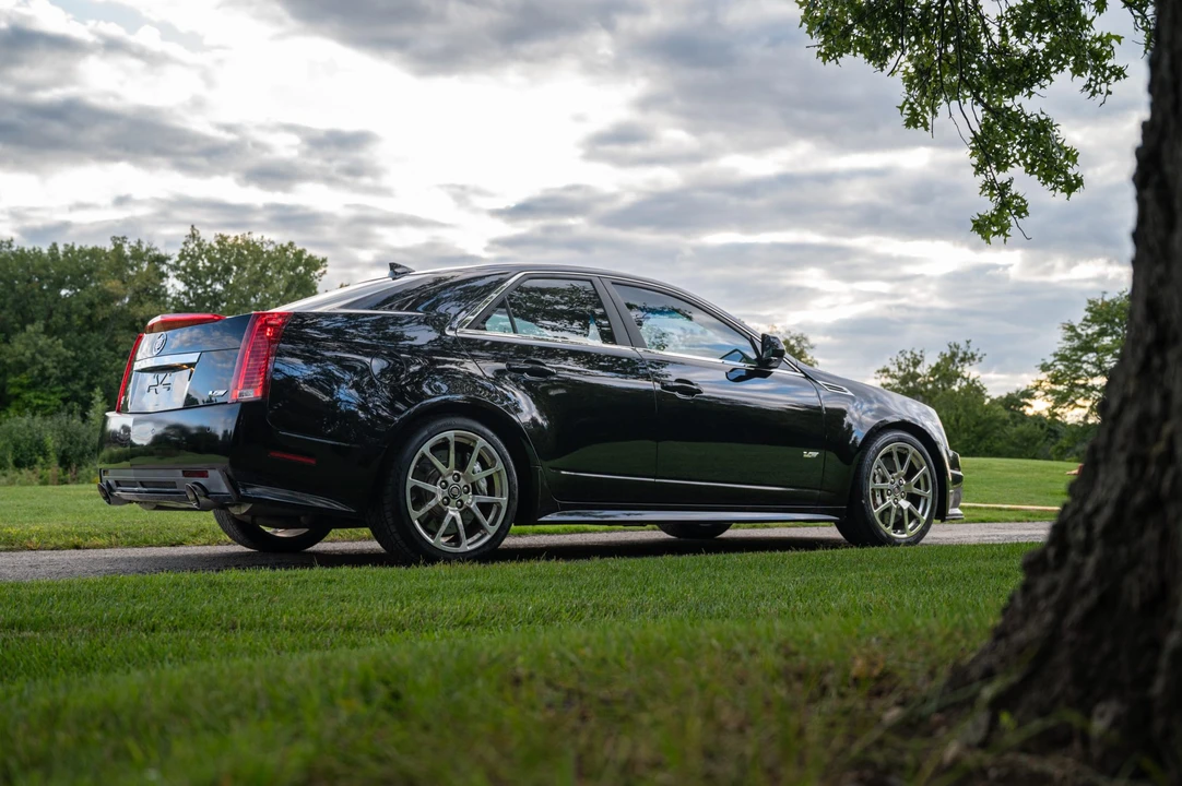 2010 Cadillac CTS-V 2nd Gen - Image 20 of 31