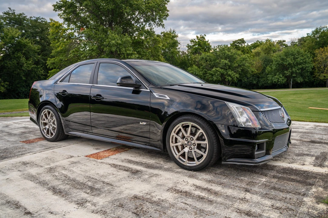 2010 Cadillac CTS-V 2nd Gen - Image 13 of 31