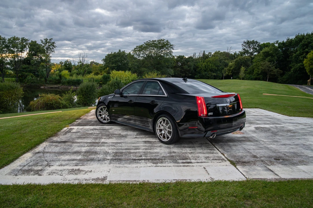 2010 Cadillac CTS-V 2nd Gen - Image 8 of 31