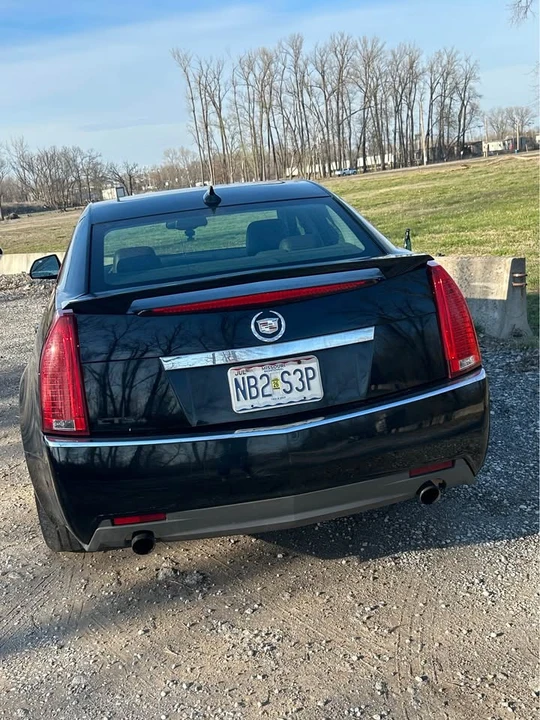 2010 Cadillac CTS-V 2nd Gen - Image 2 of 9