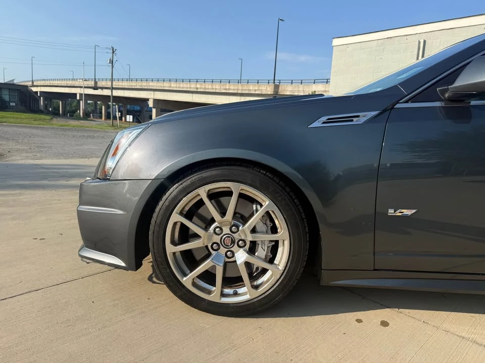 2010 Cadillac CTS-V 2nd Gen - Image 10 of 20