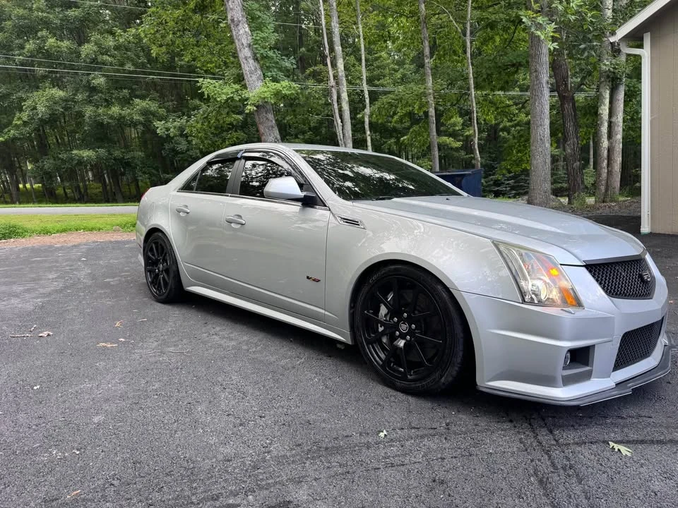 2010 Cadillac CTS-V 2nd Gen - Image 6 of 15