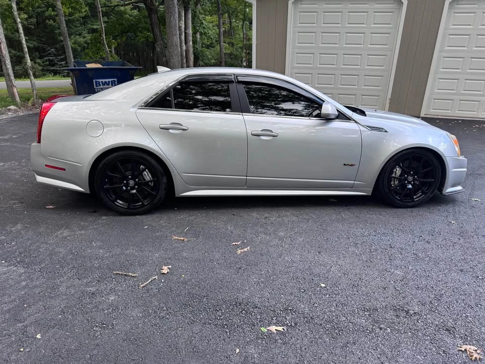2010 Cadillac CTS-V 2nd Gen - Image 5 of 15