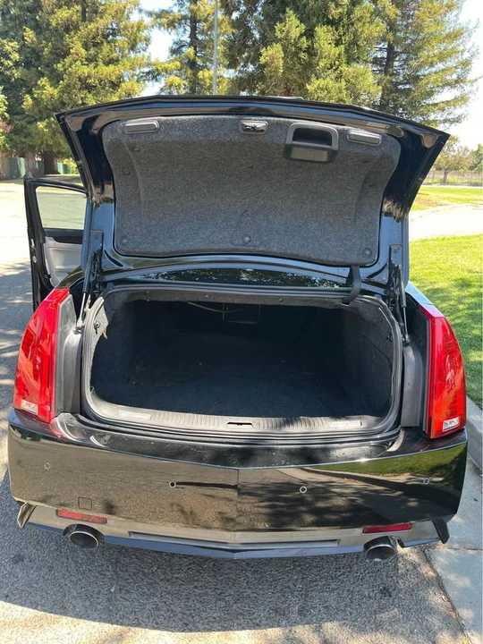 2010 Cadillac CTS-V 2nd Gen - Image 12 of 14