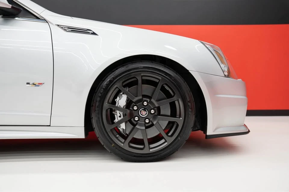 2010 Cadillac CTS-V 2nd Gen - Image 15 of 20