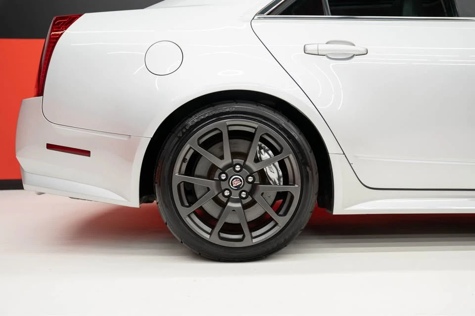 2010 Cadillac CTS-V 2nd Gen - Image 13 of 20