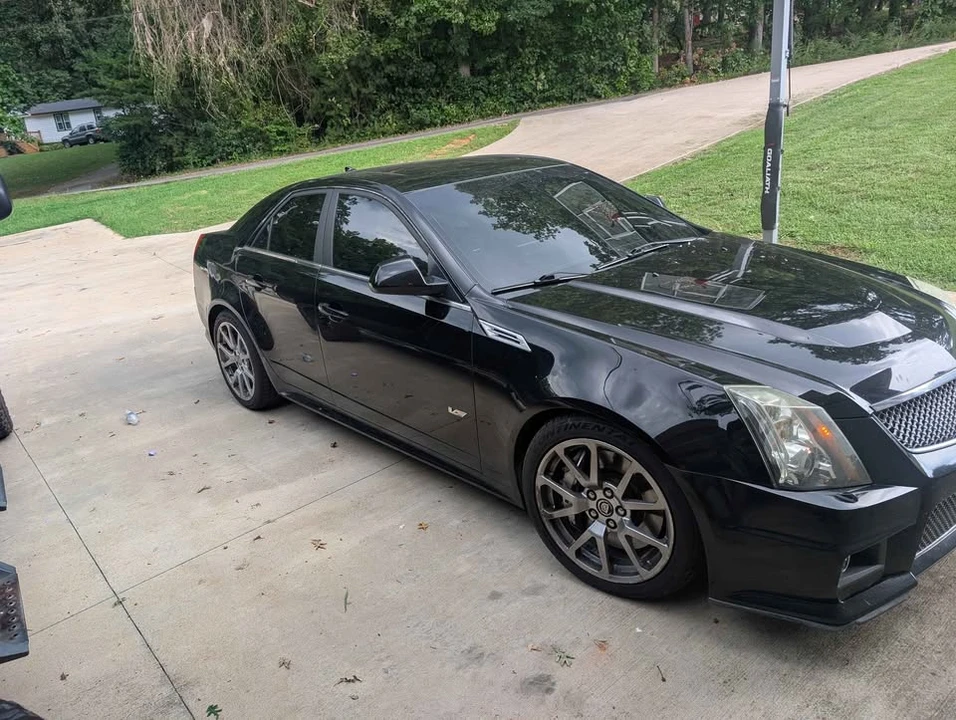2010 Cadillac CTS-V 2nd Gen - Image 2 of 6