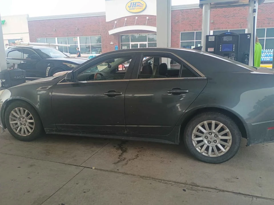 2010 Cadillac CTS-V 2nd Gen - Image 4 of 4
