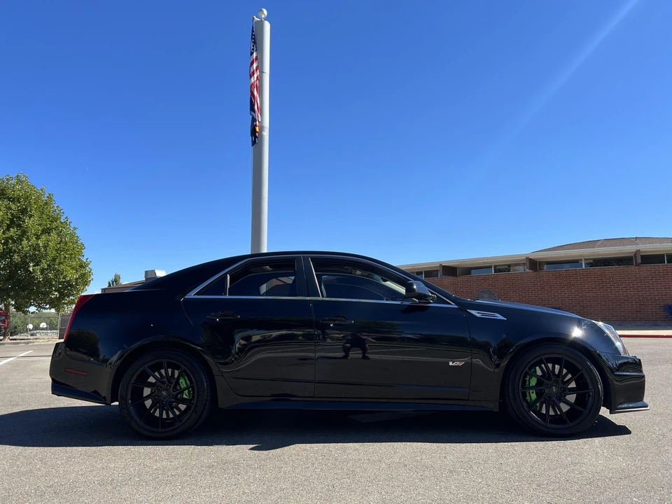 2010 Cadillac CTS-V 2nd Gen - Image 20 of 31