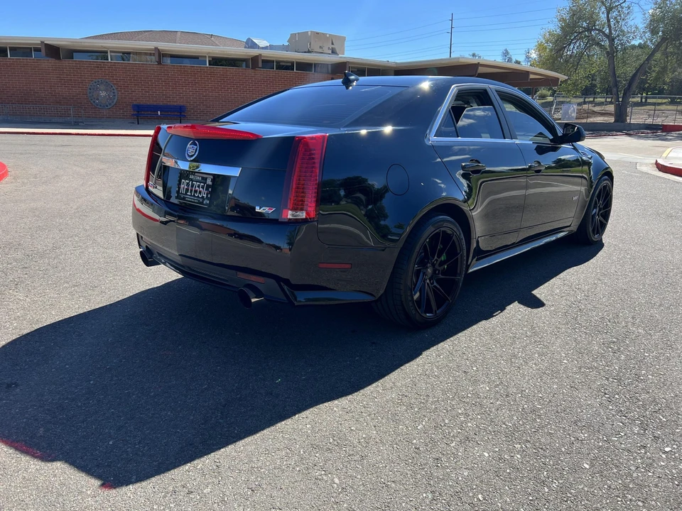 2010 Cadillac CTS-V 2nd Gen - Image 16 of 31