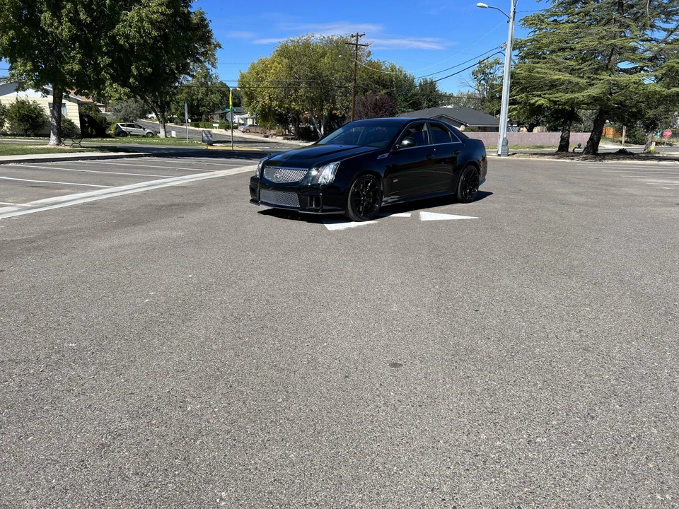 2010 Cadillac CTS-V 2nd Gen - Image 2 of 31