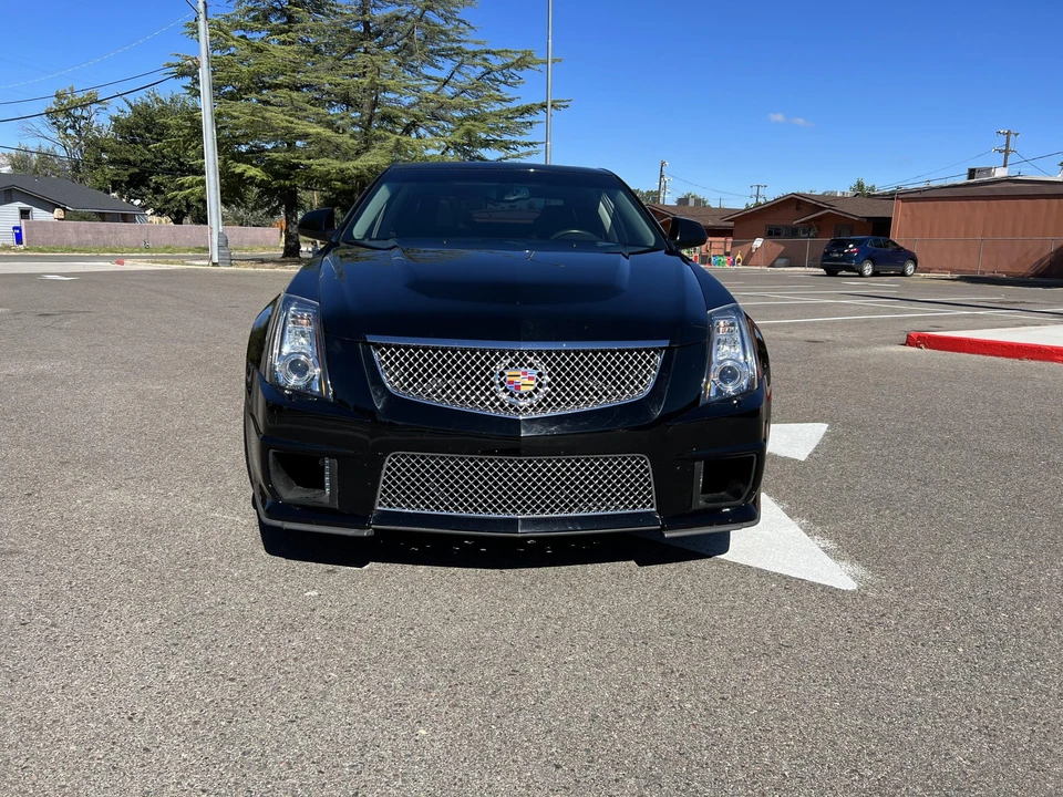2010 Cadillac CTS-V 2nd Gen - Image 25 of 31