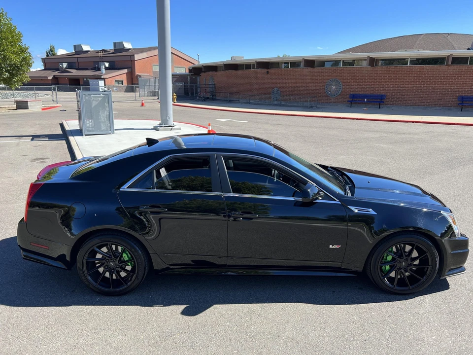 2010 Cadillac CTS-V 2nd Gen - Image 19 of 31