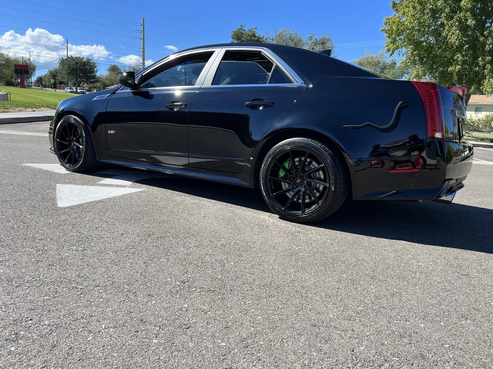 2010 Cadillac CTS-V 2nd Gen - Image 9 of 31