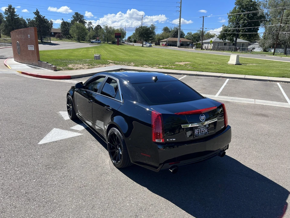 2010 Cadillac CTS-V 2nd Gen - Image 10 of 31