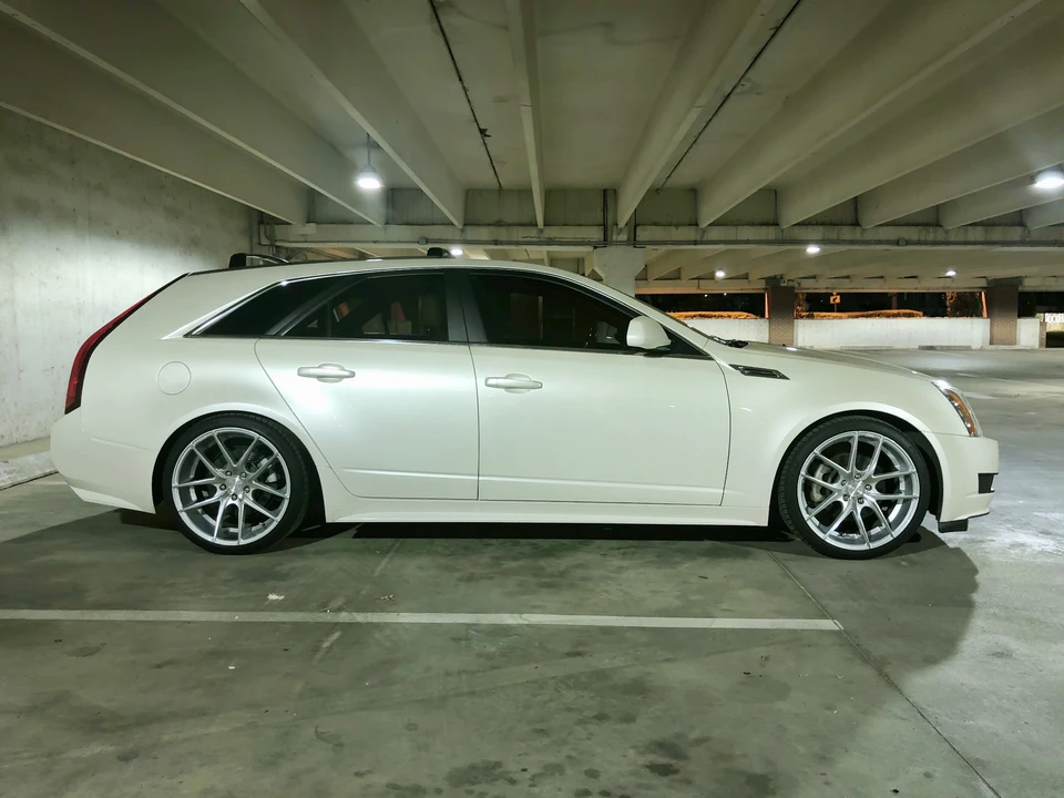 2010 Cadillac CTS 2nd Gen - Image 16 of 31