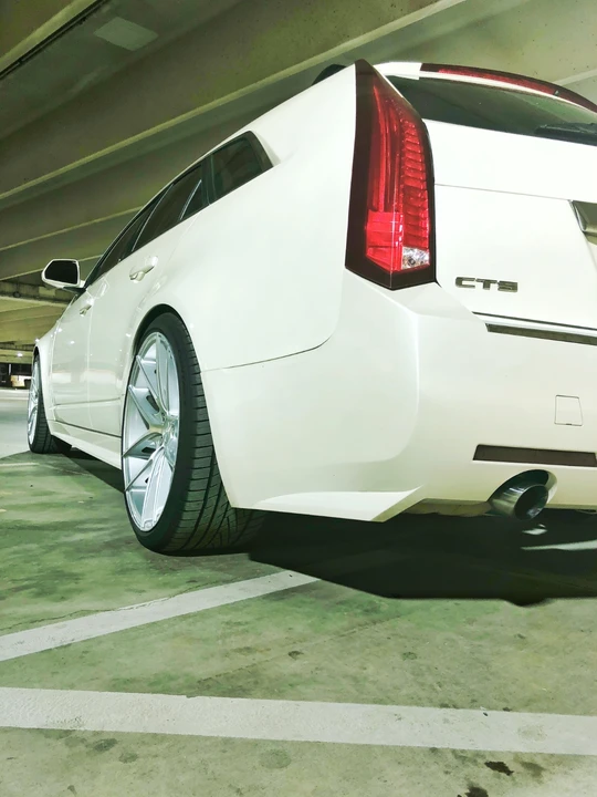 2010 Cadillac CTS 2nd Gen - Image 9 of 31