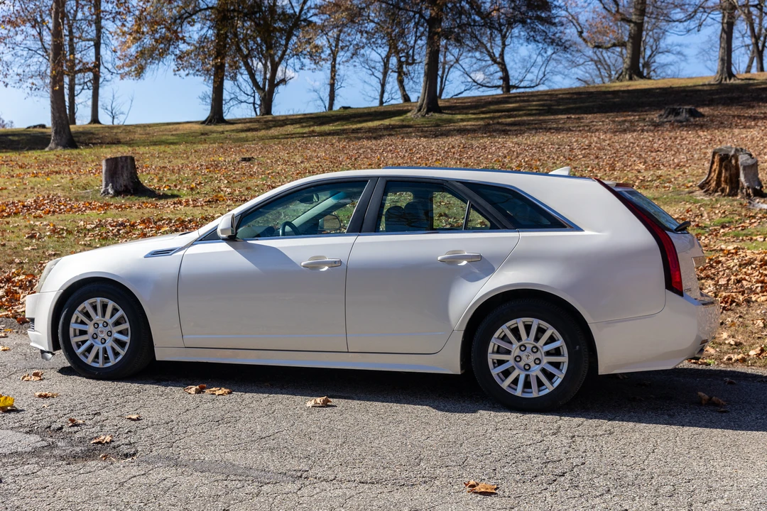 2010 Cadillac CTS 2nd Gen - Image 6 of 31