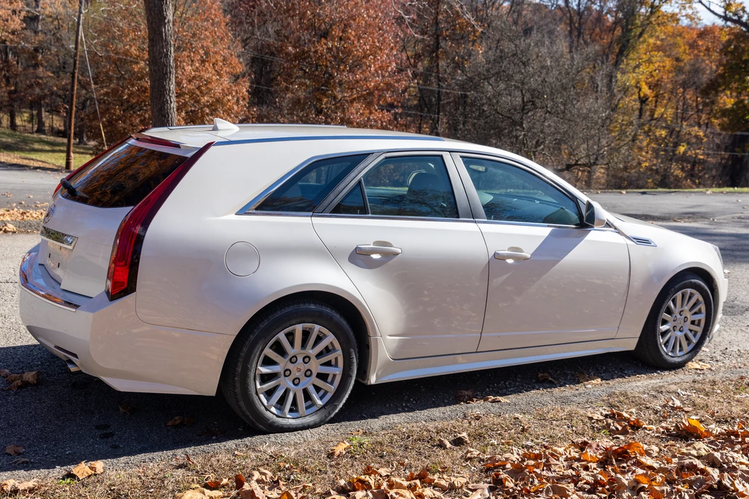 2010 Cadillac CTS 2nd Gen - Image 17 of 31