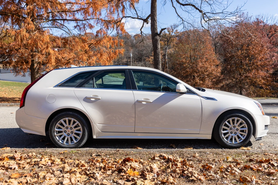 2010 Cadillac CTS 2nd Gen - Image 18 of 31