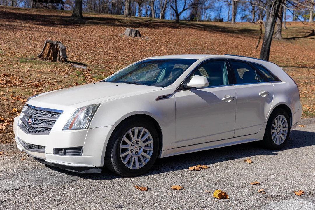 2010 Cadillac CTS 2nd Gen - Image 3 of 31