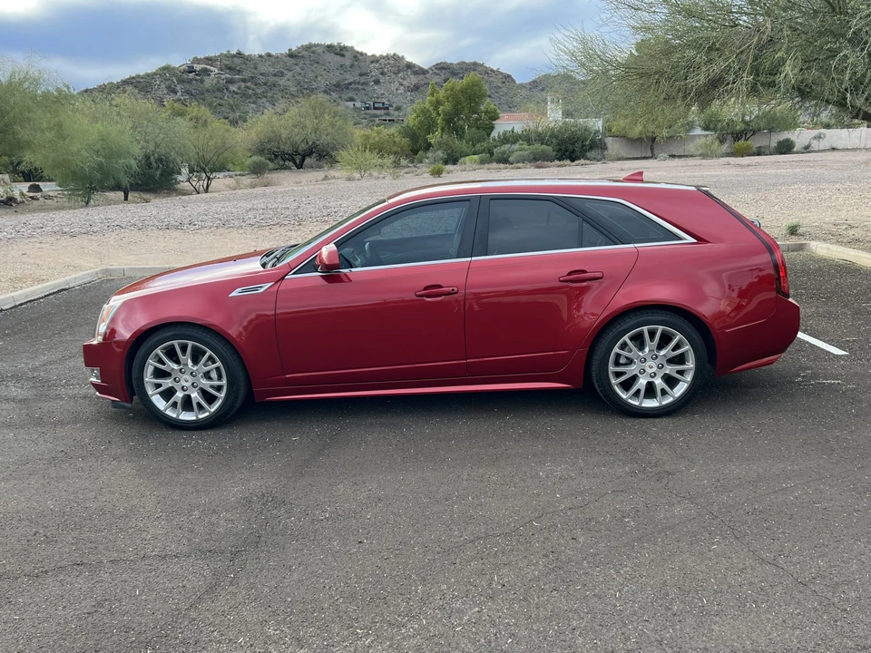 2010 Cadillac CTS 2nd Gen - Image 3 of 31