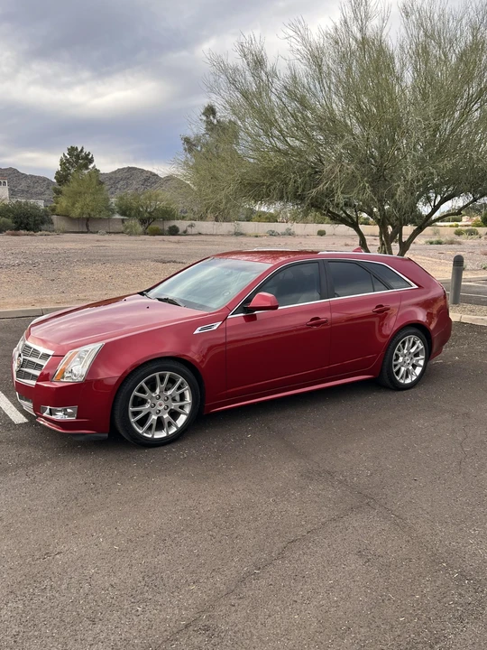 2010 Cadillac CTS 2nd Gen - Image 2 of 31
