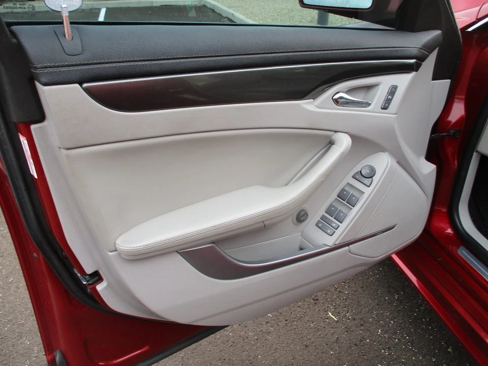 2010 Cadillac CTS 2nd Gen - Image 27 of 31