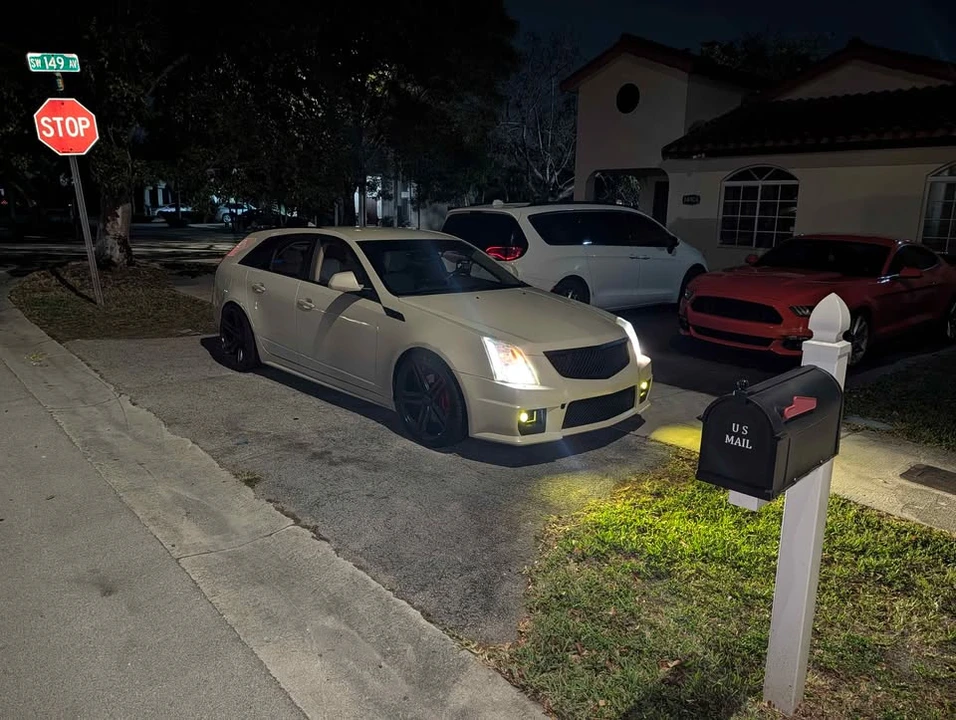 2010 Cadillac CTS 2nd Gen - Image 5 of 5