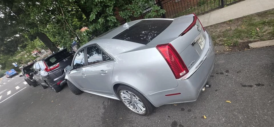 2010 Cadillac CTS-V 2nd Gen - Image 3 of 6