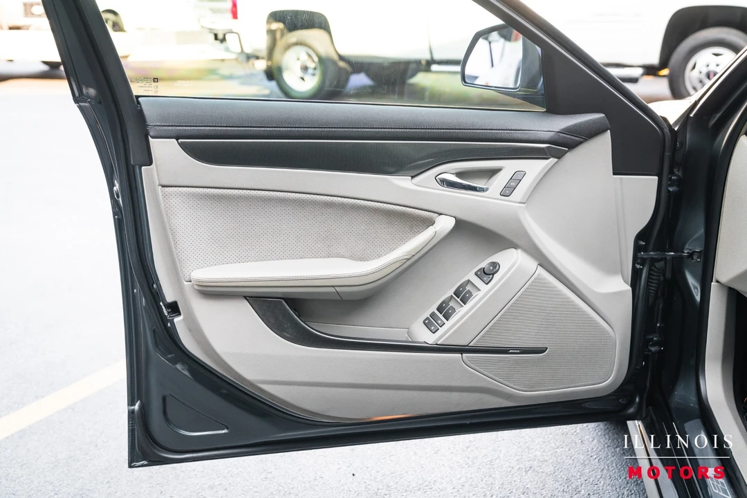 2010 Cadillac CTS-V 2nd Gen - Image 17 of 31