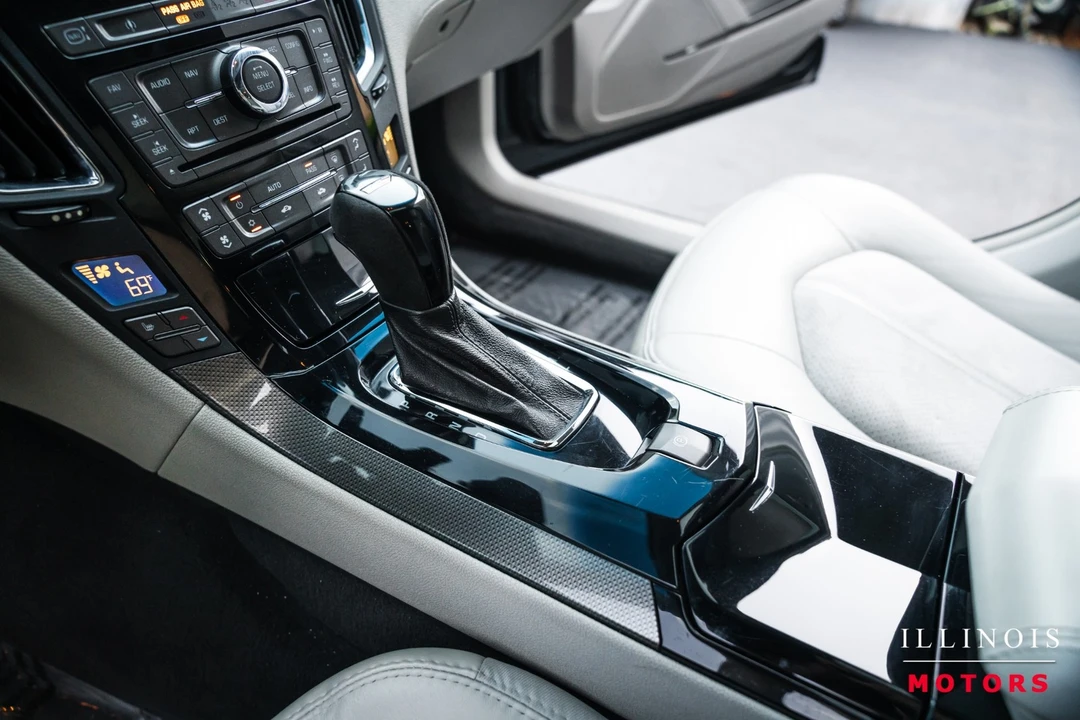 2010 Cadillac CTS-V 2nd Gen - Image 27 of 31