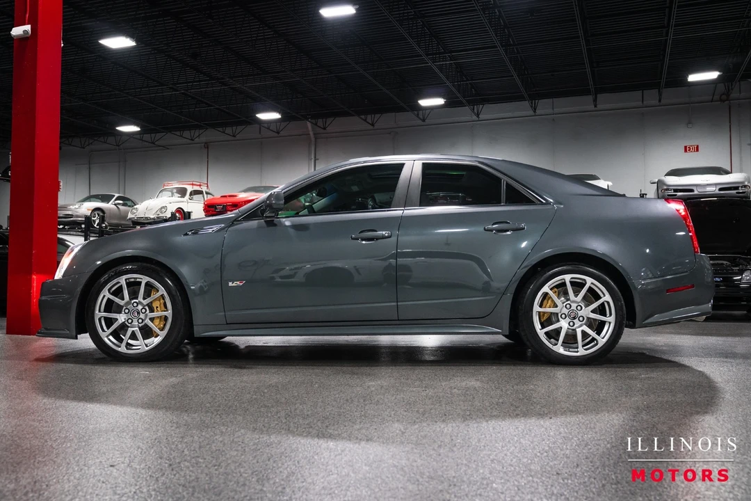 2010 Cadillac CTS-V 2nd Gen - Image 2 of 31
