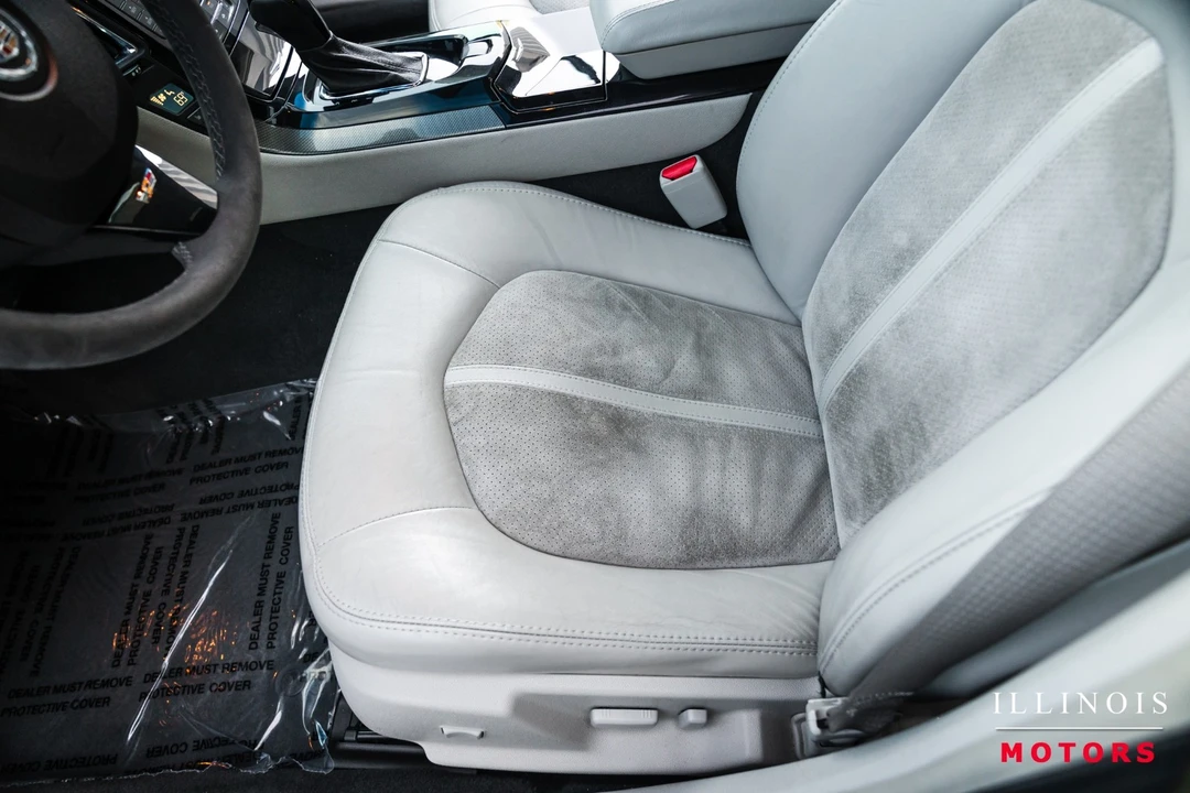 2010 Cadillac CTS-V 2nd Gen - Image 19 of 31