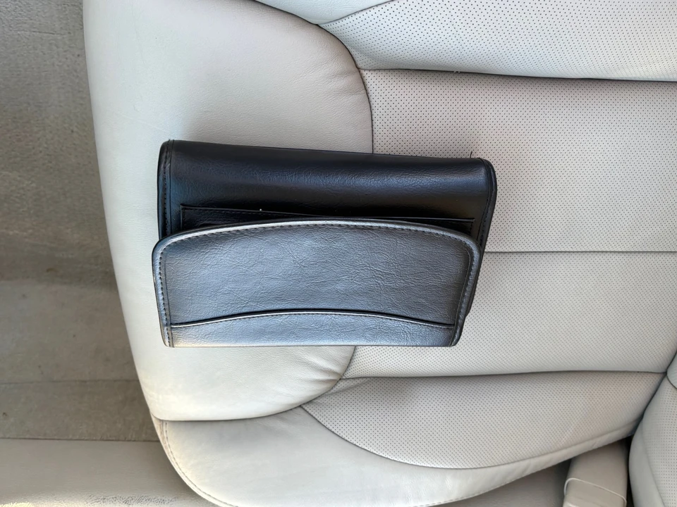 2010 Cadillac DTS - Image 16 of 20