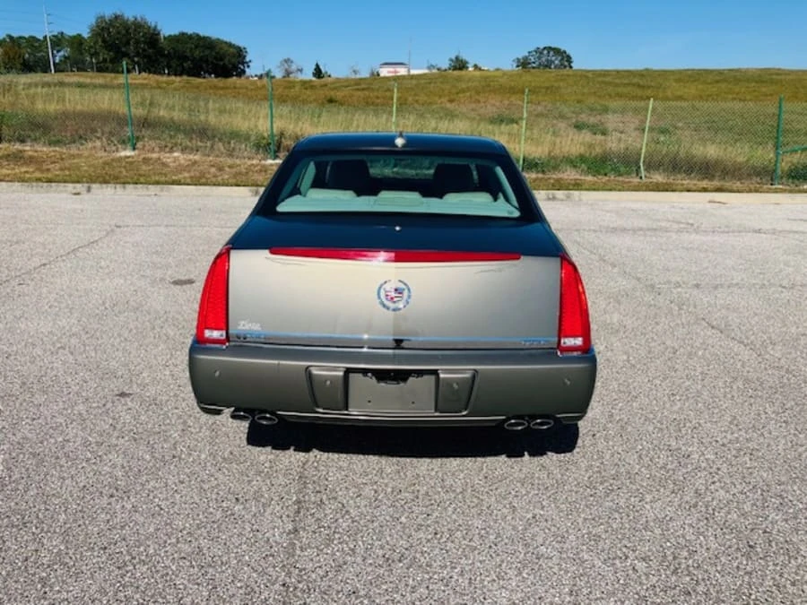 2010 Cadillac DTS - Image 4 of 13