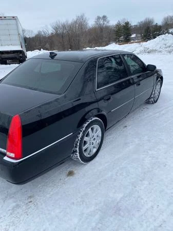 2010 Cadillac DTS - Image 3 of 12