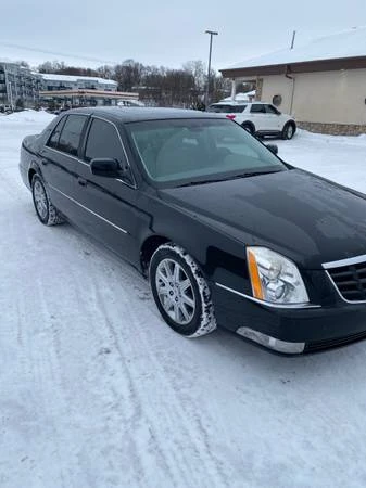 2010 Cadillac DTS - Image 2 of 12